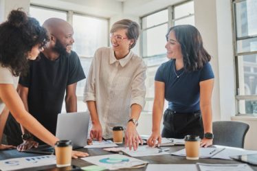 En 2025, la gestion de projet adopte des outils numériques basés sur l’intelligence artificielle. Ces solutions automatisent