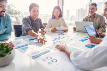 Le ROI en gestion de projet mesure la valeur obtenue par rapport aux ressources investies. En effet, il permet de savoir si les efforts